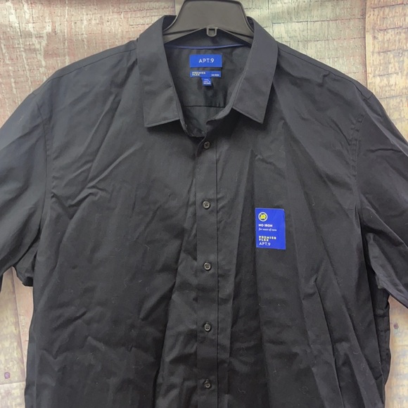 Brand new  Men’s Apt. 9 button down dress shirt. - Picture 5 of 6